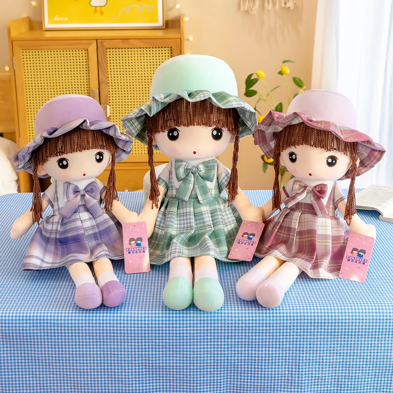 

Милая мягкая клетчатая юбка 90 см, плюшевые игрушки для маленькой девочки, подушка для сна для офиса, удобная домашняя подушка, детский Декор, рождественский подарок, хлопковая кукла