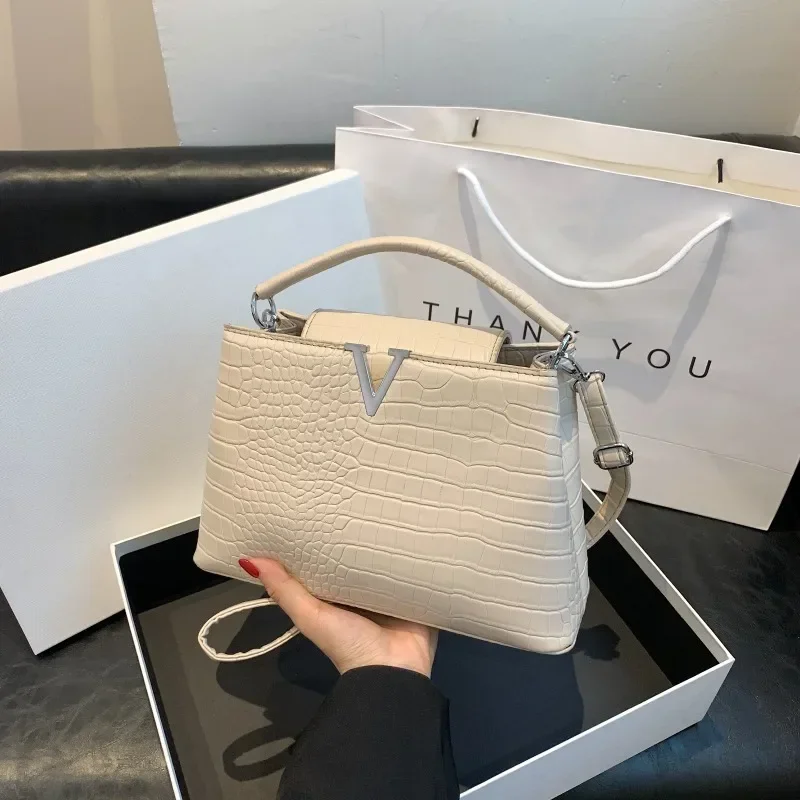 

Luxury Brand Women's Bag 2023 New Leather Purses Fashion Handbag Top Layer Cowhide One-shoulder Satchels Large Capacity Bags Sac