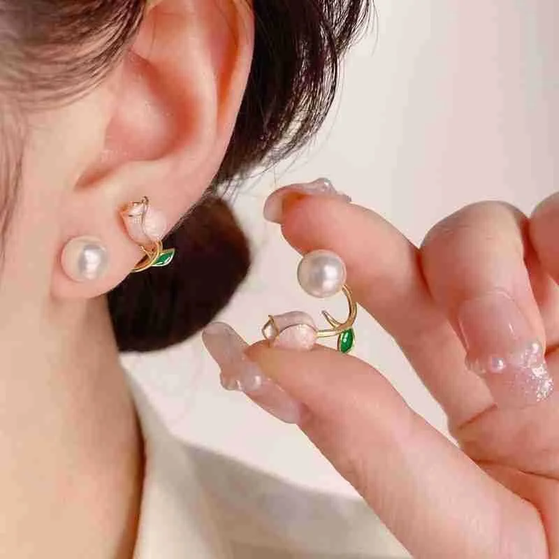 

S925 Silver Needle 2023 Tulip Pearl Temperament Earrings For Girls Earrings Earstuds