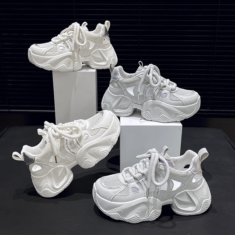 Женские однотонные кроссовки со шнуровкой летние дышащие удобные с