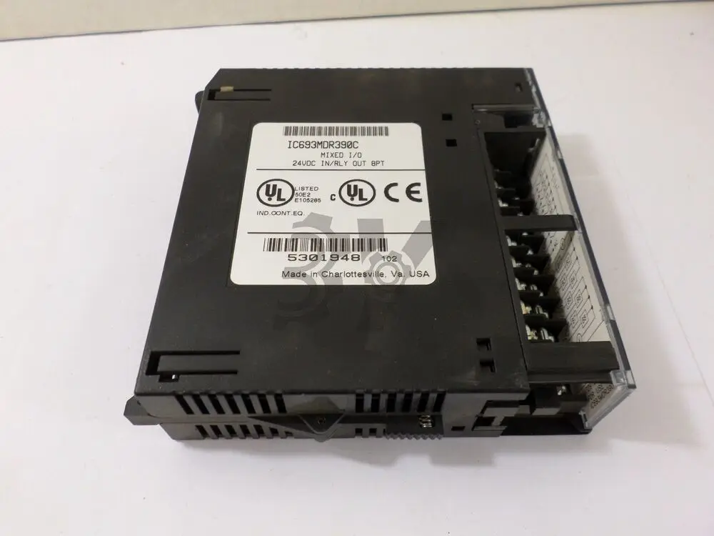 

Один использованный GE FANUC IC693MDR390C смешанный I/O