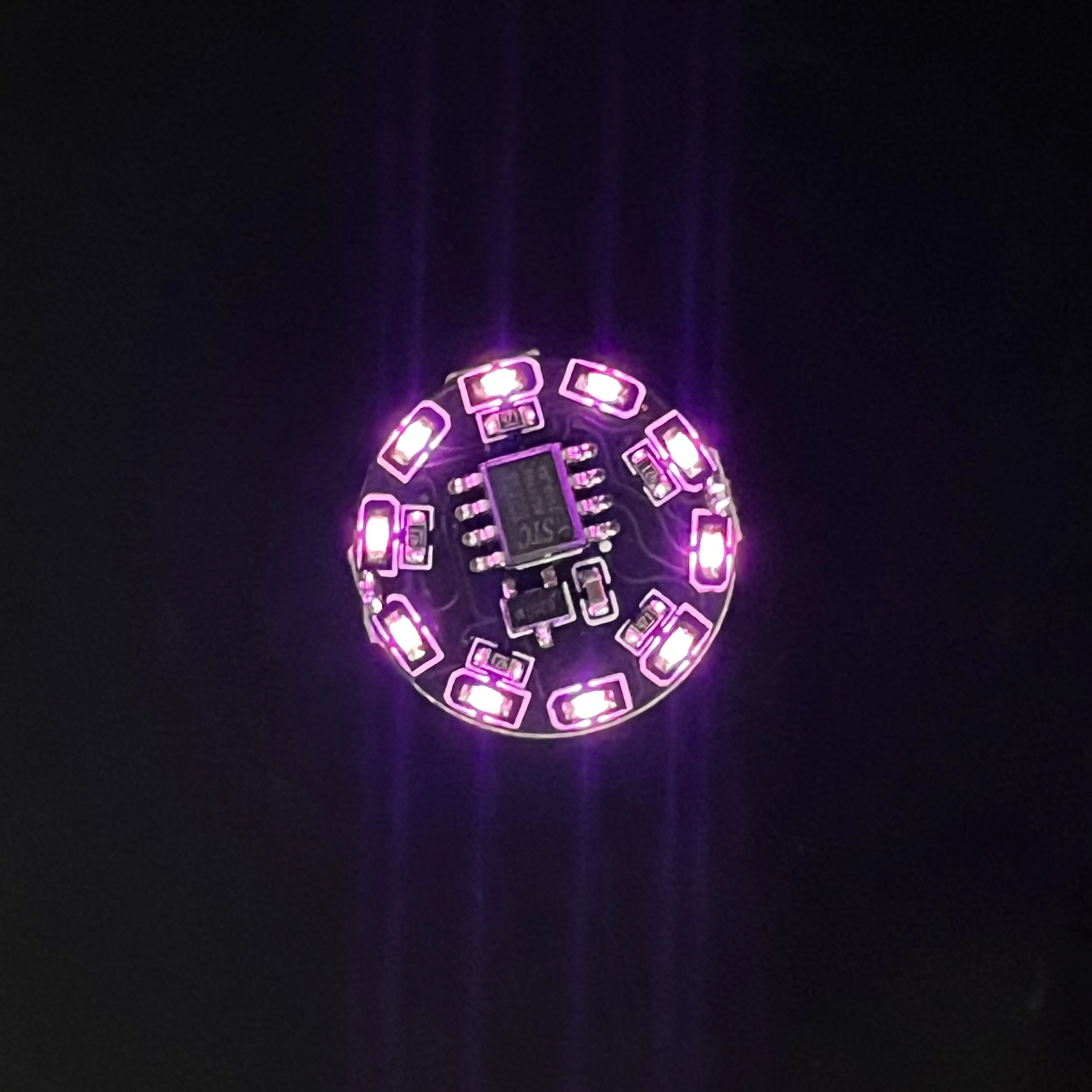 

Беспроводная LED лампа 16 режимов