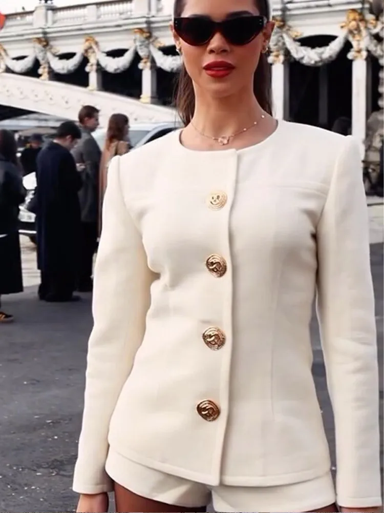 Белый однобортный костюм с круглым вырезом пальто повседневное приталенное