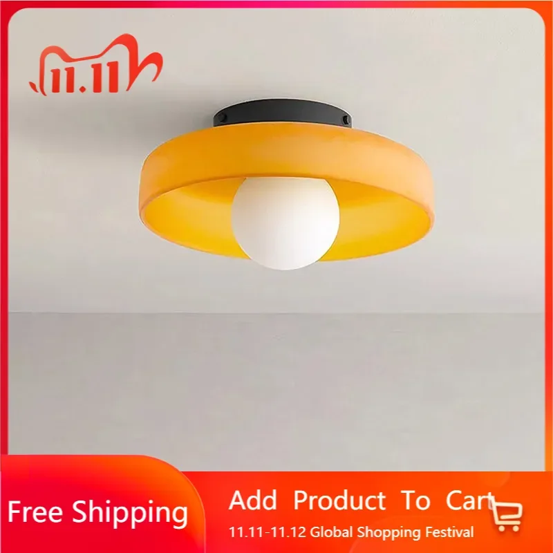 Потолочный светильник в скандинавском стиле