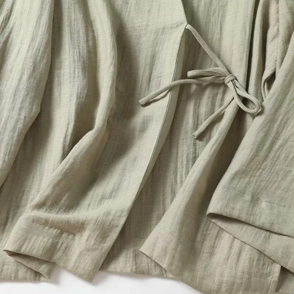 Женское кимоно с V-образным вырезом длинными рукавами и завязками