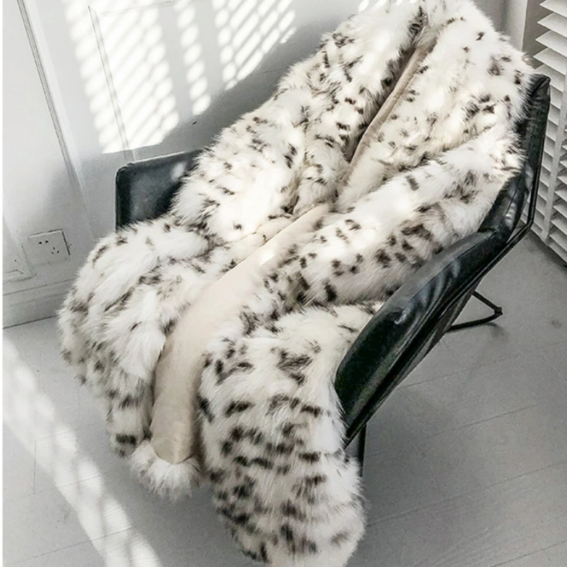 Faux Fur X-Long Coats Womens Eco Fur Lynx With a Hood Winter Jackets Woman Length 120cm Fur Coat Female White Fur Coats