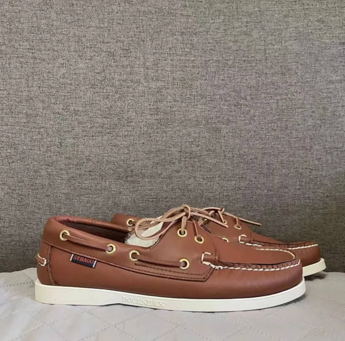 

Men Authentic Sebago Docksides Shoes - Premium Leather Moc Toe Lace Up Boat Shoes AC125