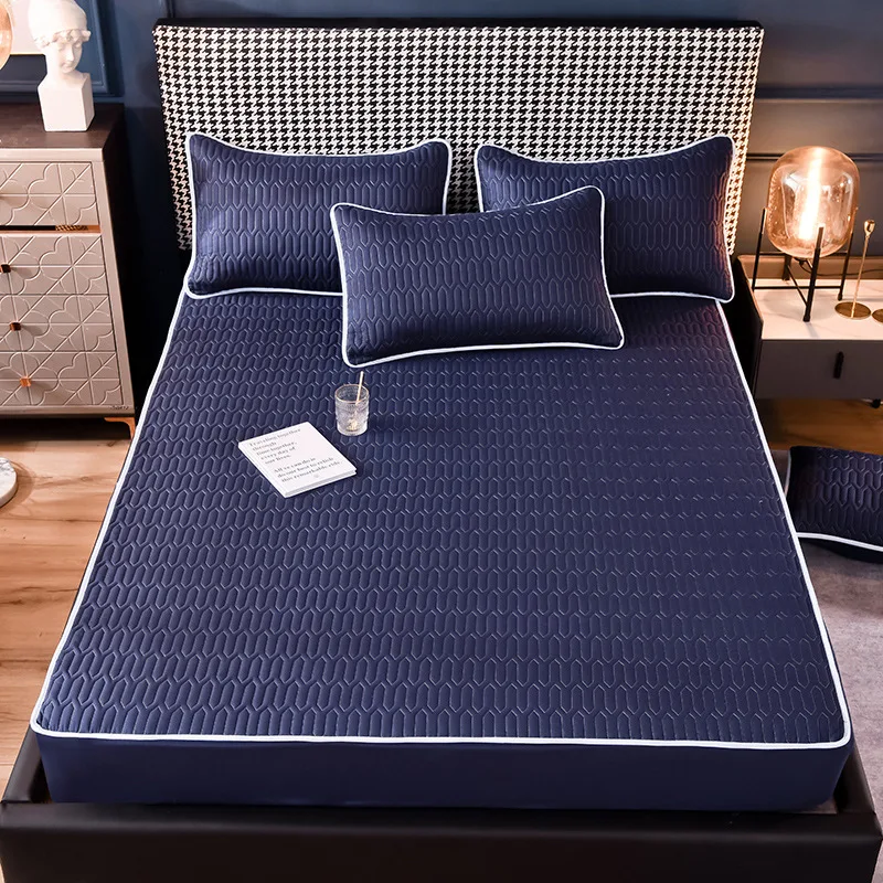 

100% Cotton Washable Bed Cover Large Breathable Solid Mattress Cover Embossed Quilted King Mattress Cover