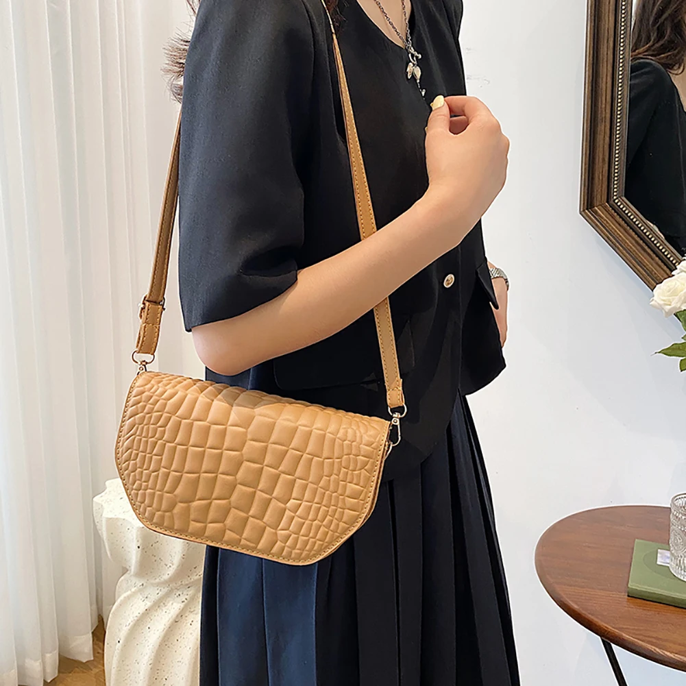 

Модная сумка через плечо из искусственной кожи с узором под камень, однотонная сумка-мессенджер неправильной формы, сумка-Седло для телефон...