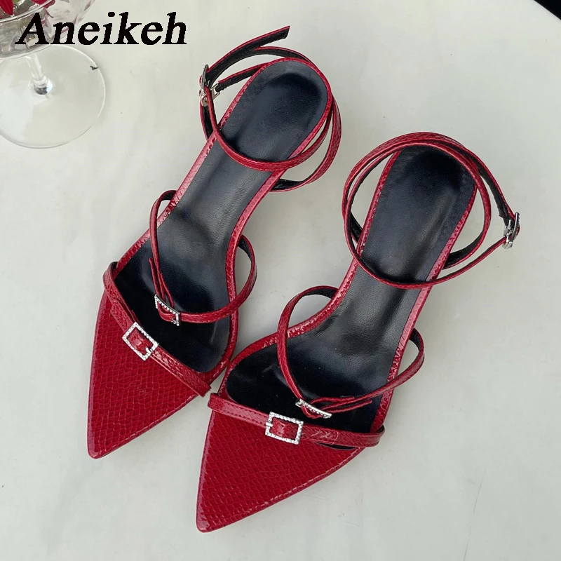 

Сандалии-гладиаторы Aneikeh, женские летние модные туфли из искусственной кожи со змеиным принтом и острым носком, женские туфли на тонком высоком каблуке с кристальной пряжкой