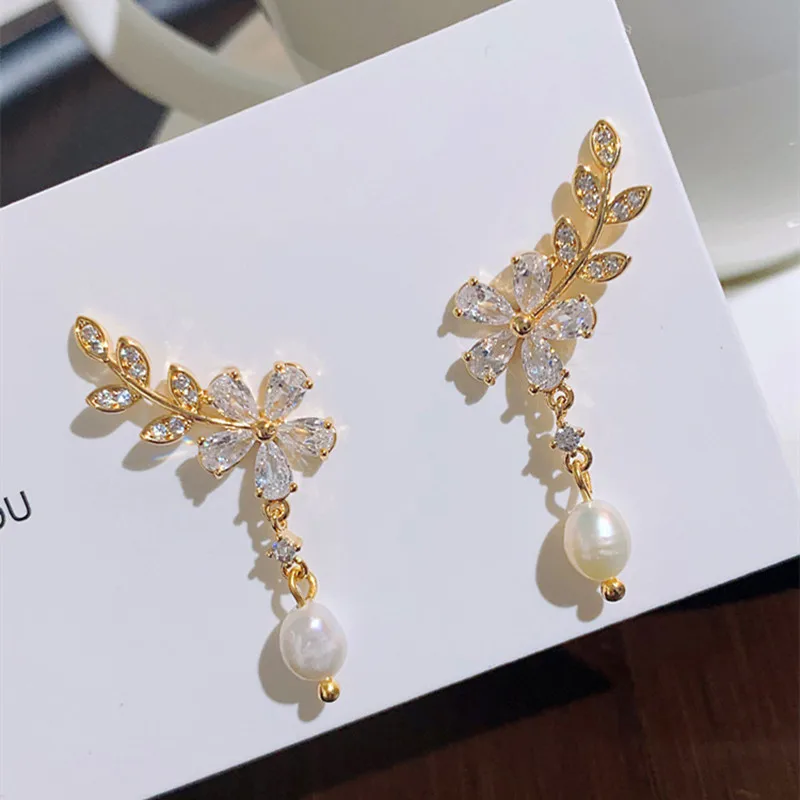 

Luxury Fashion Pearl Flower Dangle Earrings for Women Crystal Willow Leaf Earring Statement Earrings Jewelry Pendientes Mujer