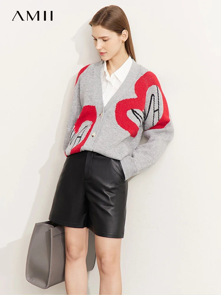 

AMII Minimalism Cardigans Sweaters for Women 2022 Autumn Elegant Fashion Soft Loose V-neck Single Breasted Knitted Tops 12290009