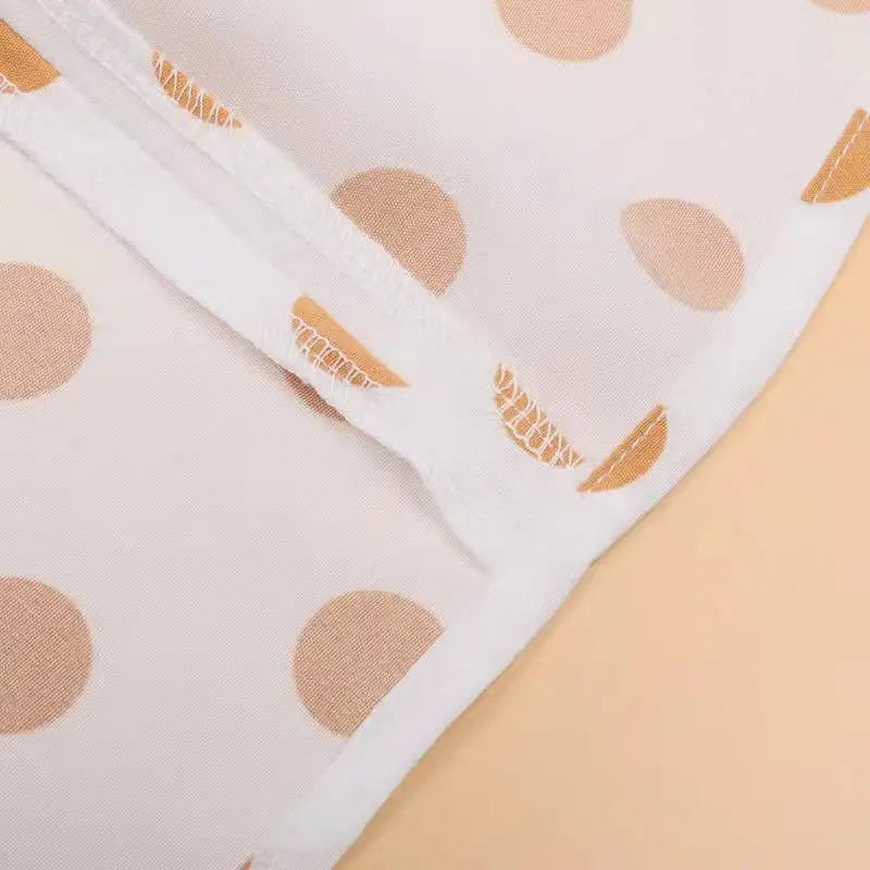 Семейный комплект платья в горошек для мамы и дочки с оборками на рукавах одежда