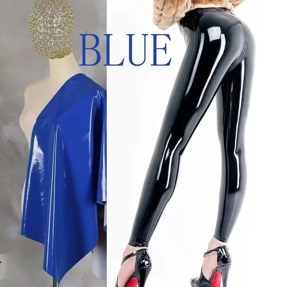 Облегающие брюки из искусственной кожи с зеркальной поверхностью