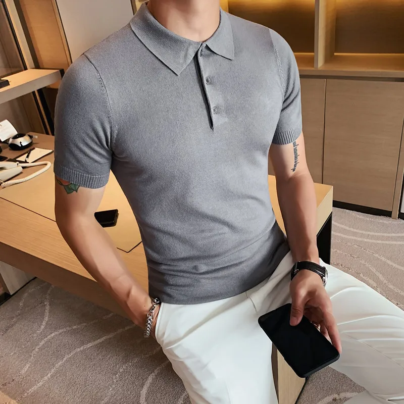

Мужские рубашки-поло, летняя новая популярная модная однотонная Повседневная облегающая Вязаная футболка с короткими рукавами и лацканами из ледяного шелка, мужская одежда