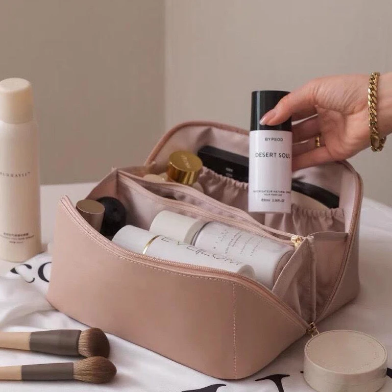 

New Ins Large-capacity Portable Girl Makeup Bag Women Cosmetic Bag Toiletries Organizer Female Storage Makeup Cases