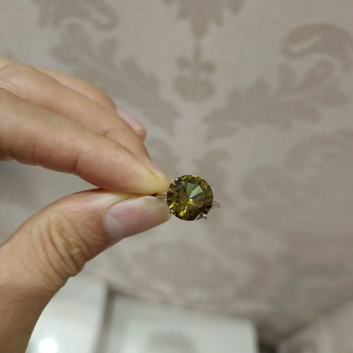 Турецкий Султанит из золота 18 карат