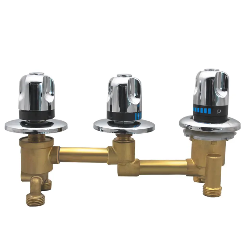 Разделенный смеситель для ванны трехсекционный водоотделитель аксессуары