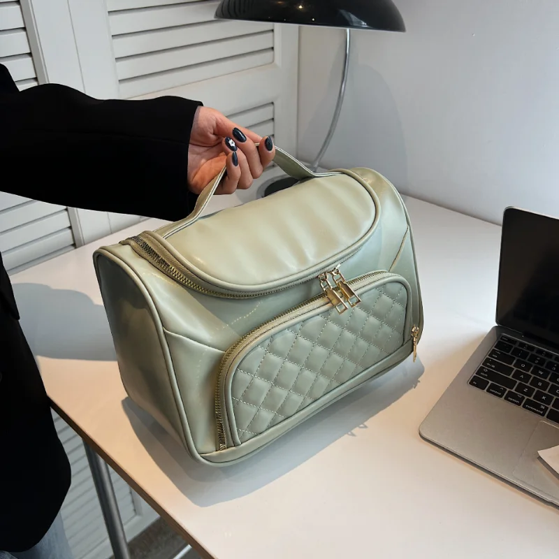 

Hand-held Cosmetic Bag Ladies Large-capacity Bag Summer 2023 New High-end Rhombus Women's Business Trip Wash Storage Make Up Bag