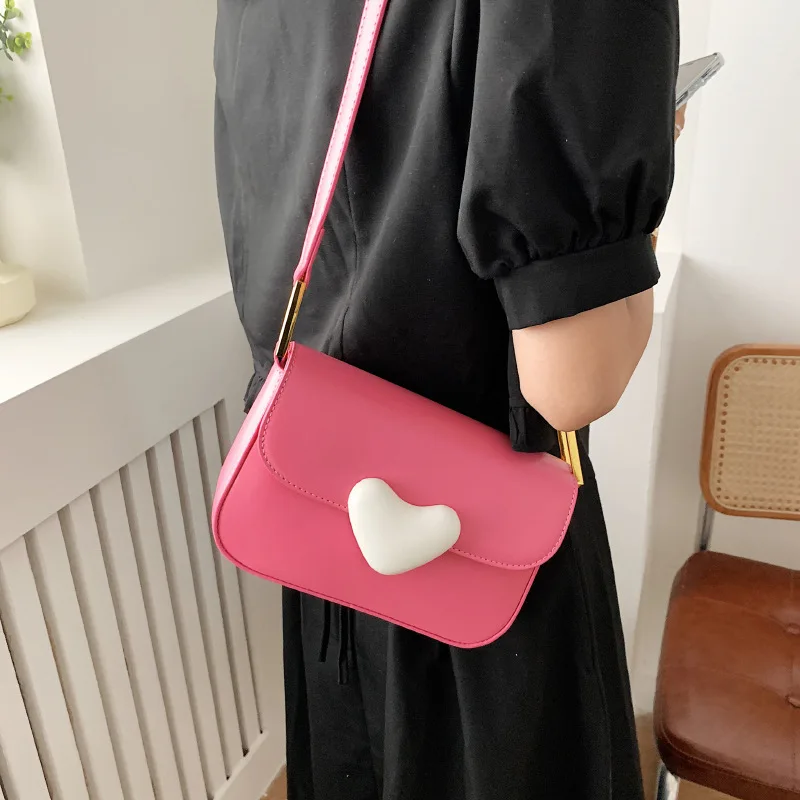 

Women's Contrast Peach Heart Bag 2022 Summer New Square Korean Fashion Daily Commuter Cute One Shoulder Crossbody Handbags