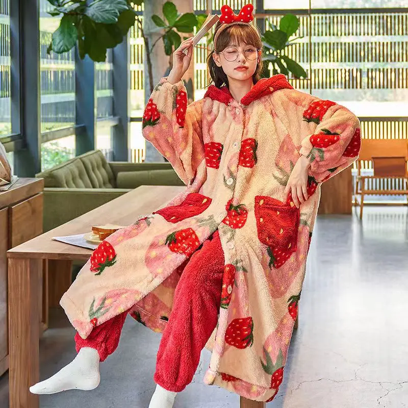 

Милая фланелевая ночная рубашка-кимоно, зима 2023, милая домашняя одежда в виде клубники для женщин, одежда для сна, теплый халат, длинный халат с капюшоном из мультфильма