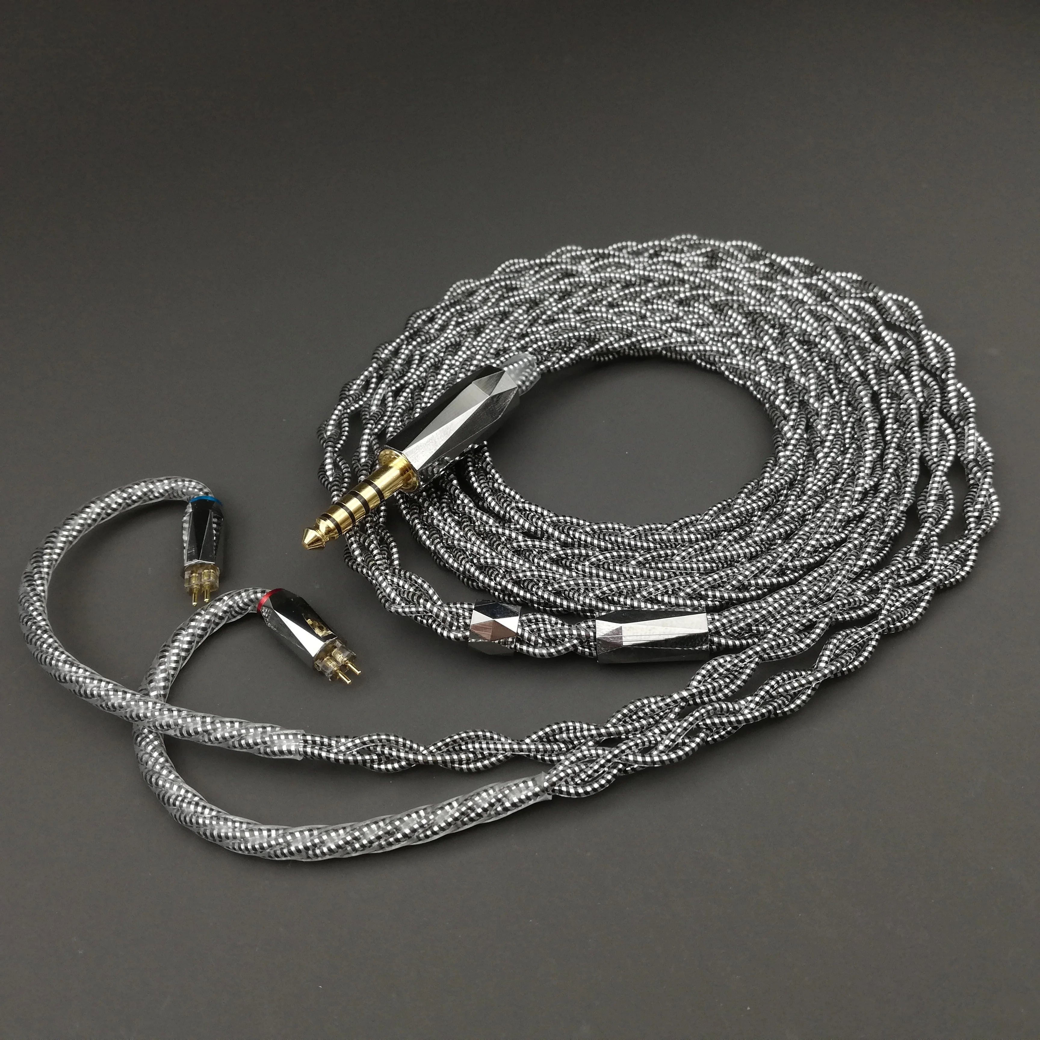 ΠΡΠ΄ΠΈΠΎΠΊΠ°Π±Π΅Π»Ρ Hi-Fi (Hi-Fi), Π²ΠΎΡΡΠΌΠΈΠΆΠΈΠ»ΡΠ½ΡΠΉ, 7N, OCC, Ρ ΠΏΠΎΠ·ΠΎΠ»ΠΎΡΠ΅Π½Π½ΡΠΌ ΡΠ΅ΡΠ΅Π±ΡΠΎΠΌ, Ρ ΠΎΠ±Π½ΠΎΠ²Π»Π΅Π½Π½ΠΎΠΉ Π°ΡΠ΄ΠΈΠΎΠΊΠ°Π±ΠΈΠ½ΠΎΠΉ, ΠΈΠ· Π°Π»ΡΠΌΠΈΠ½ΠΈΠ΅Π²ΠΎΠΉ ΡΠΎΠ»ΡΠ³ΠΈ, Π΄Π»Ρ Π½Π°ΡΡΠ½ΠΈΠΊΠΎΠ² ΠΡΠ΄ΠΈΠΎΠΊΠ°Π±Π΅Π»Ρ Hi-Fi (Hi-Fi), Π²ΠΎΡΡΠΌΠΈΠΆΠΈΠ»ΡΠ½ΡΠΉ, 7N, OCC, Ρ ΠΏΠΎΠ·ΠΎΠ»ΠΎΡΠ΅Π½Π½ΡΠΌ ΡΠ΅ΡΠ΅Π±ΡΠΎΠΌ, Ρ ΠΎΠ±Π½ΠΎΠ²Π»Π΅Π½Π½ΠΎΠΉ Π°ΡΠ΄ΠΈΠΎΠΊΠ°Π±ΠΈΠ½ΠΎΠΉ, ΠΈΠ· Π°Π»ΡΠΌΠΈΠ½ΠΈΠ΅Π²ΠΎΠΉ ΡΠΎΠ»ΡΠ³ΠΈ, Π΄Π»Ρ Π½Π°ΡΡΠ½ΠΈΠΊΠΎΠ²