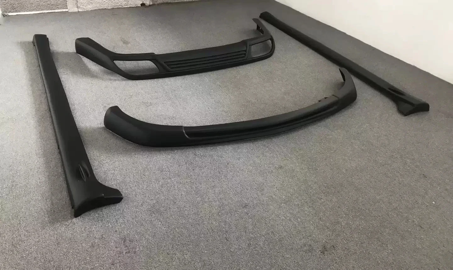 Комплект для кузова передняя задняя боковая юбка в сборе Lexus LS 2006-09 обновление до