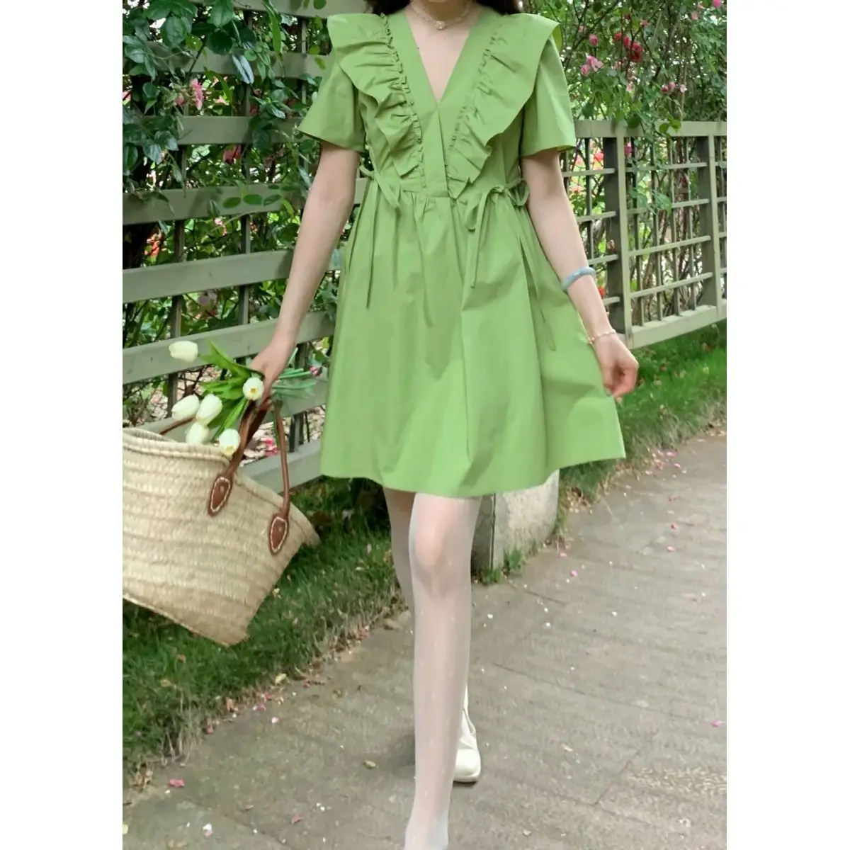 

Summer New Green Dress Female Summer New Lotus Leaf Temperament V-neck Waist Short Women Dress
