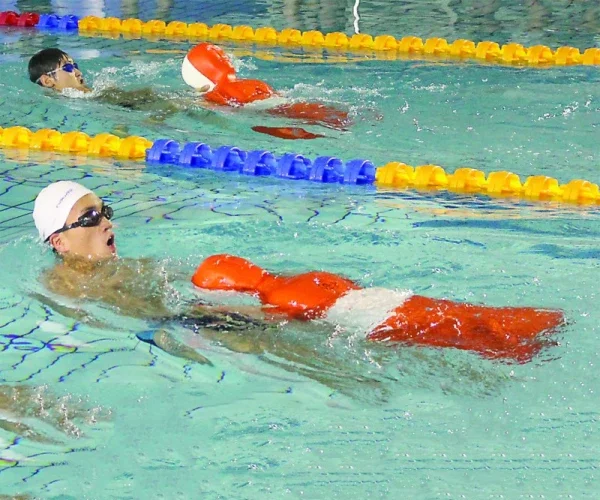 ActEarlier водный спасательный манекен тренировочный для плавания