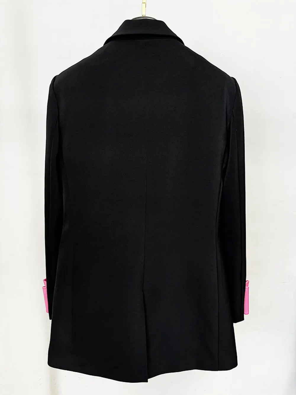 Женское двубортное платье-блейзер средней длины