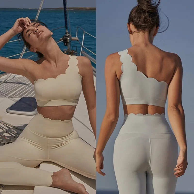 Спортивный бюстгальтер для йоги женский летний укороченный топ с рукавом 2024