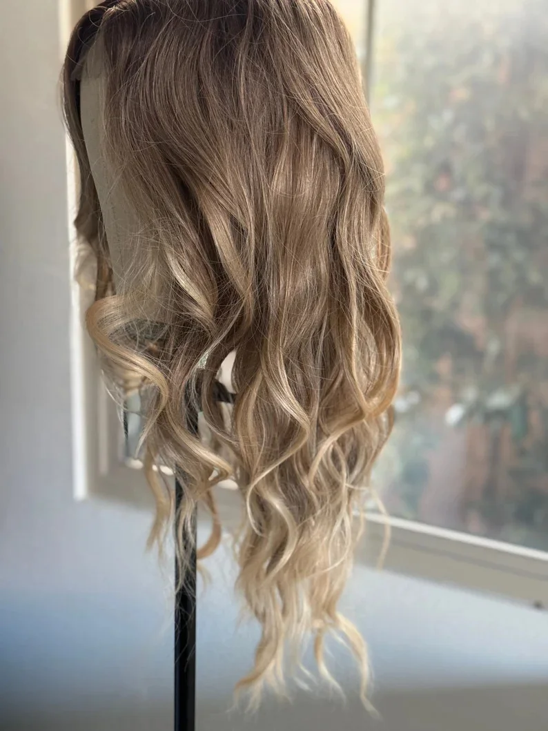 Длинный Ombre Blonde Волнистый Парик Фронта Шнурка для Женщин 26-дюймовый Вьющийся