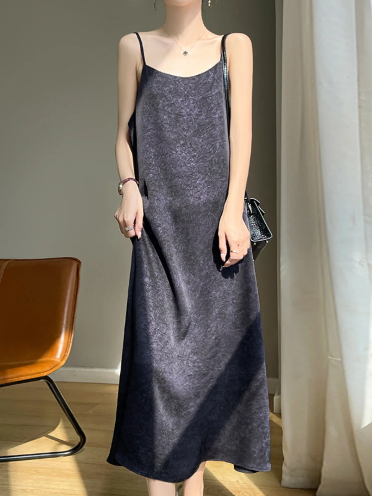 Новое китайское жаккардовое платье на бретельках с открытым вырезом женское