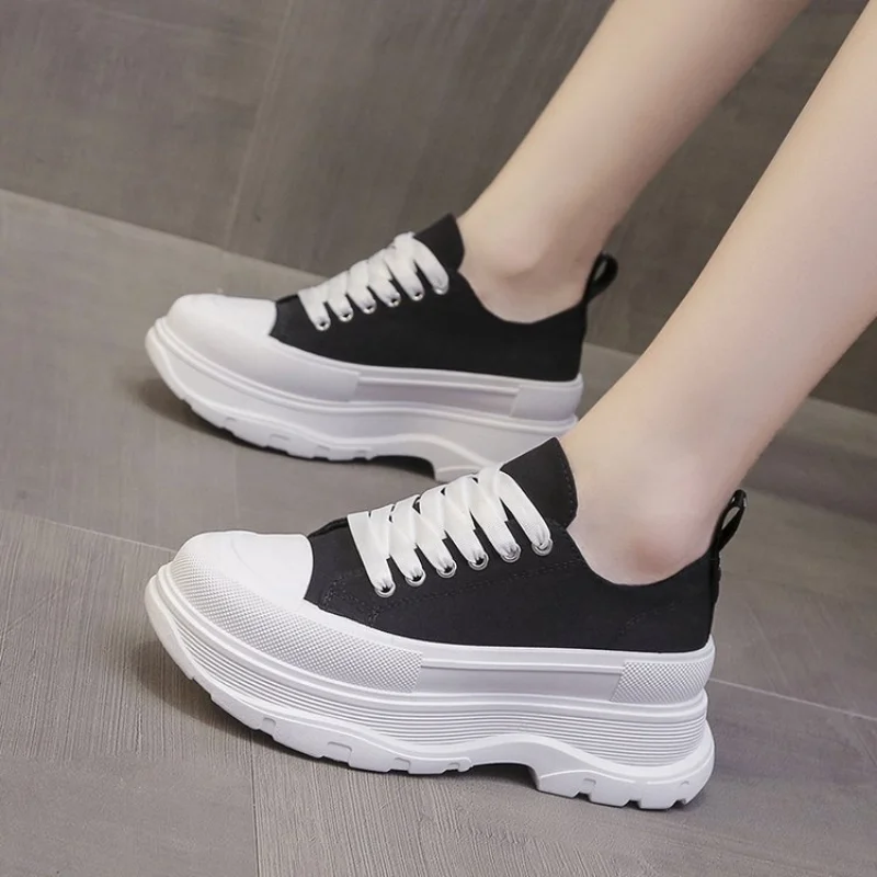 

casual shoes2021New Women's Shoes Comfortable Thick Bottom Flat Platform Round Toe Sports Shoes Cross-tied Office Lady Sneakers