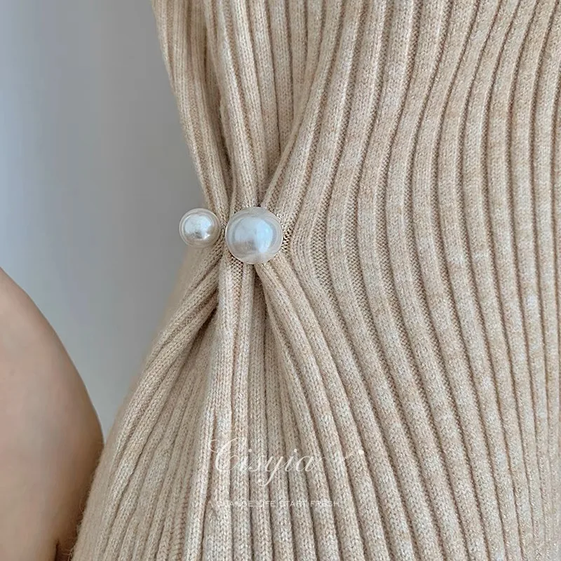 Брошь с искусственным жемчугом 8 дюймов