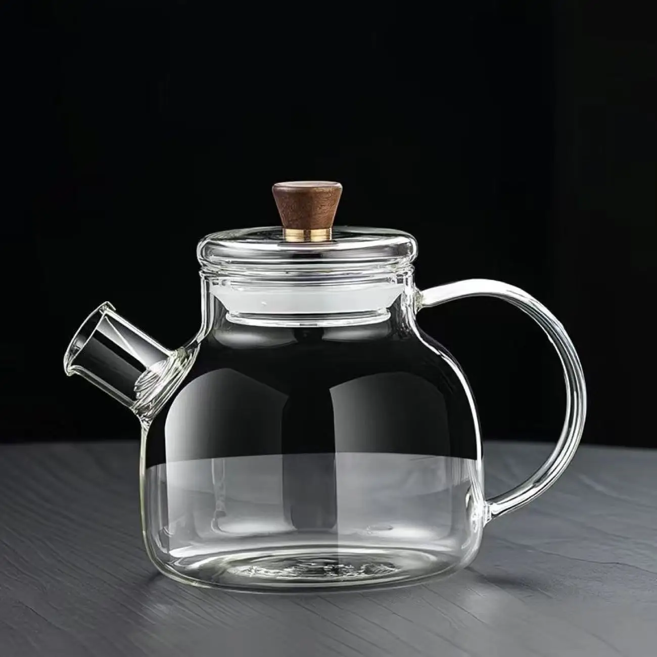 

Стеклянный чайник с инфузером 1 л