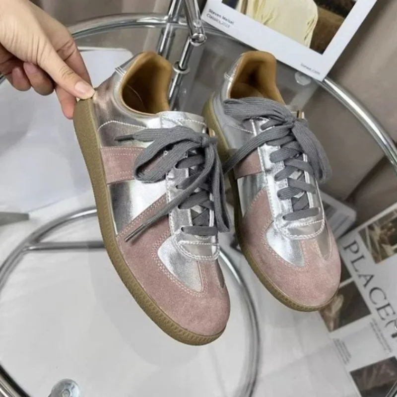 

Casual lace up women's sports shoes Flat shoes Suede patchwork runway single shoes Comfortable couple walking shoes Mujer