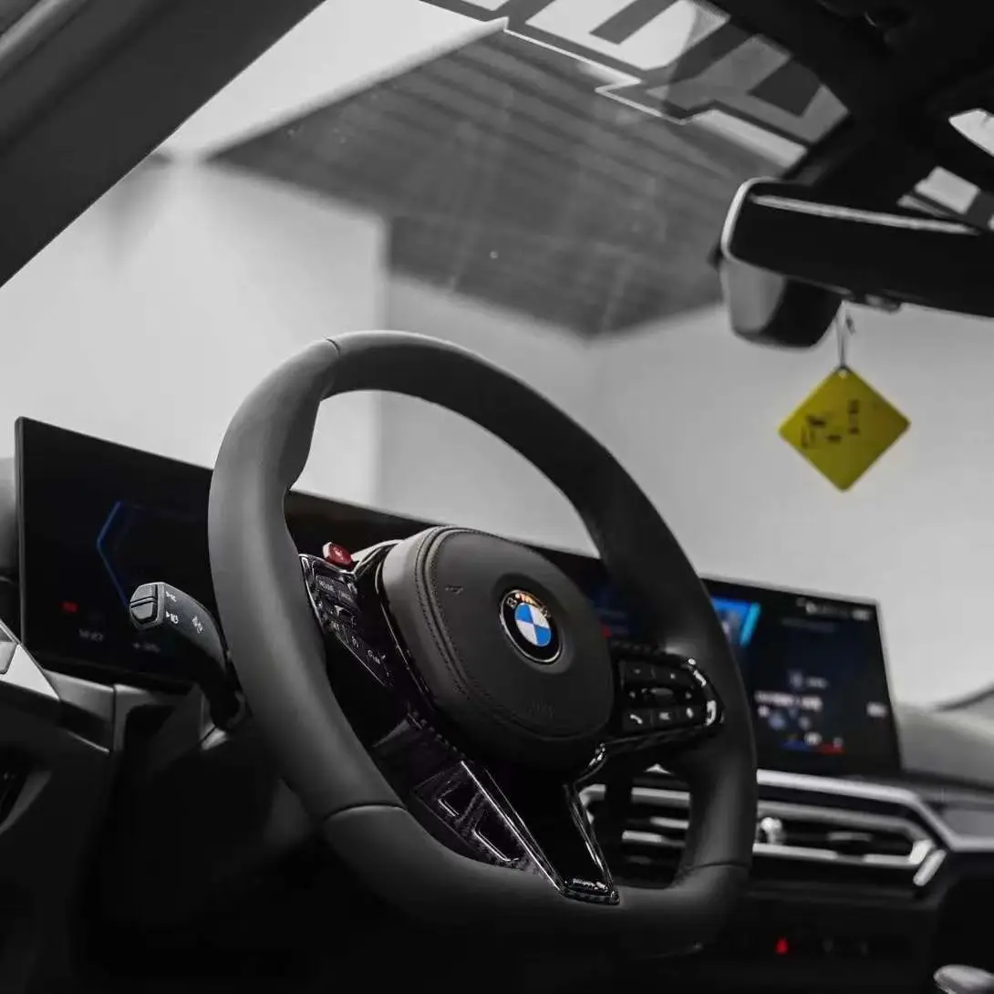 Рулевое колесо из углеродного волокна для BMW New M2 M3 M4 G80 G82 G83 G87 2019-2023 Lerther Old Upgrade 2025