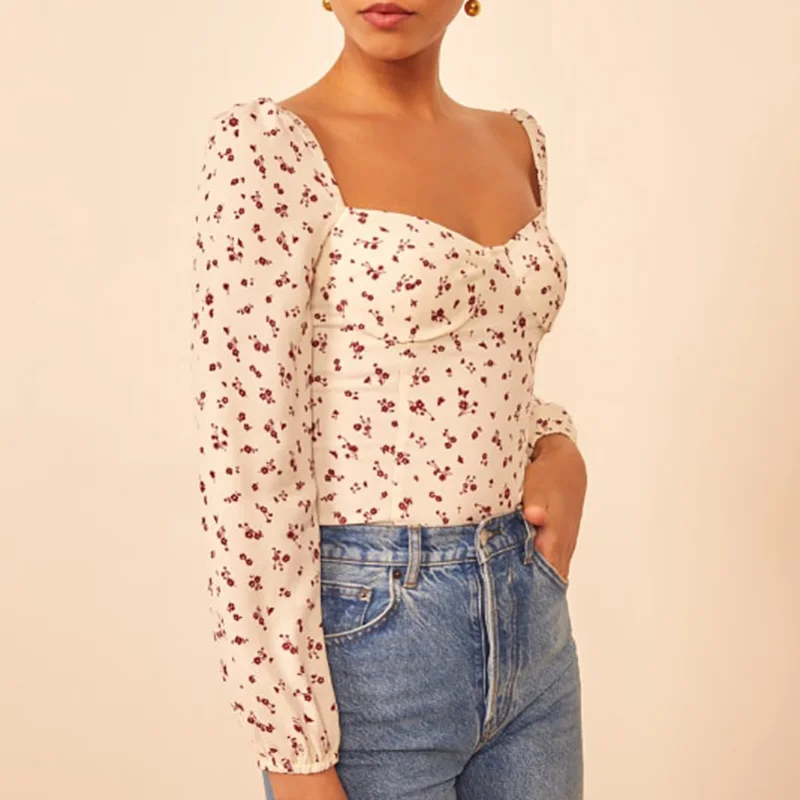 

Женская приталенная рубашка с длинным рукавом и квадратным вырезом