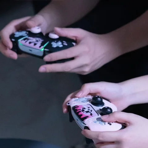 Силиконовый чехол KomoKe Geekshare Cat Bear для Sony Dualsense 5