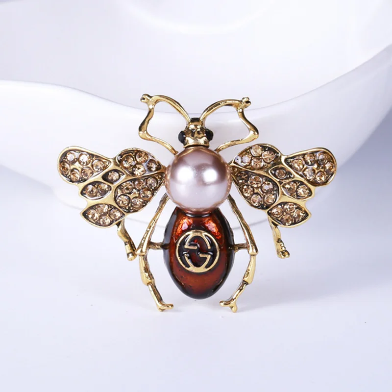 

New Cute Bee Pin Brooches for Women Korean Version Fashion Alloy Drip Oil Insect Pins Shirt Suit Collar Corsage Accessories Gift