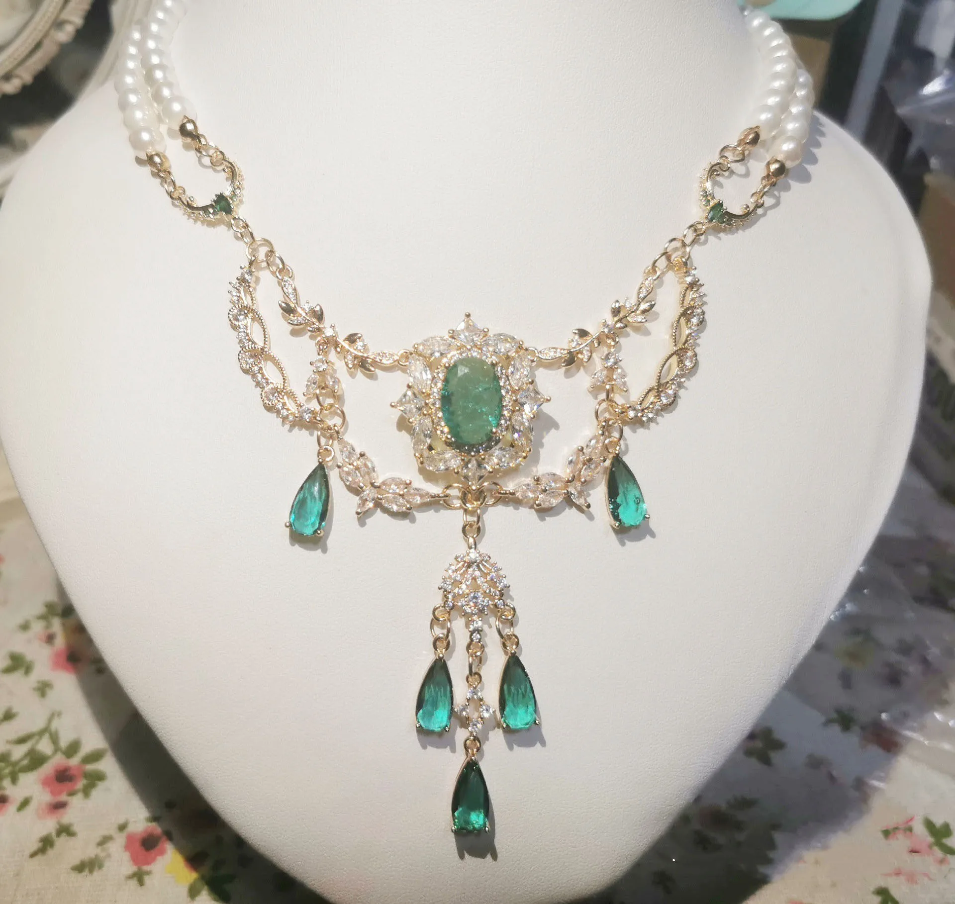 Женское украшение великолепное жемчужное ожерелье из зеленого циркония