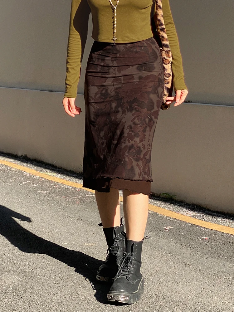 Юбка-миди летняя трапециевидная с цветочным принтом заниженной талией |