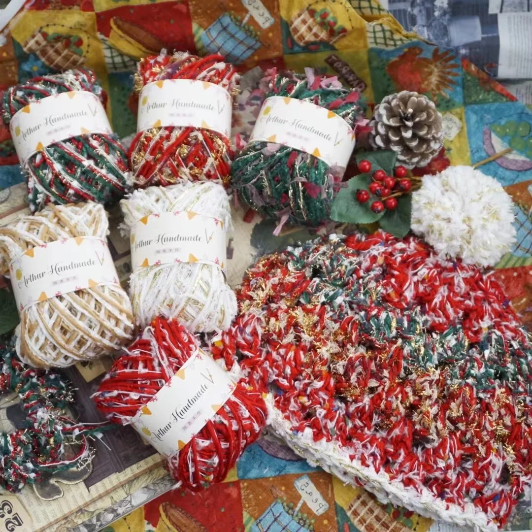 

Christmas Theme Red and Green Characteristic Wool Yarn Thread Mixed Sweater Scarf Accessories Dream Catcher Decorative Coarse