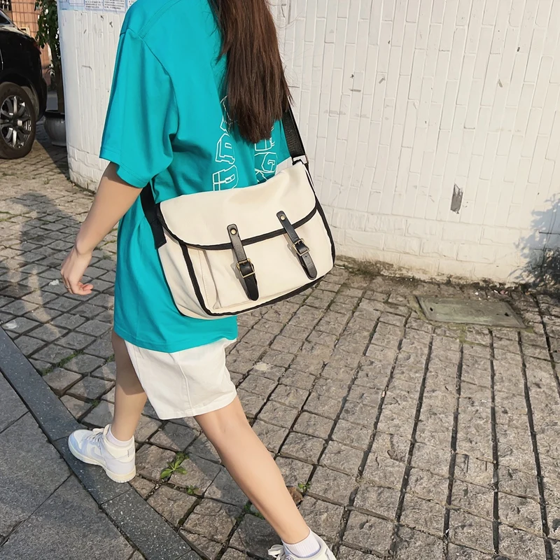 

2022 корейские вместительные холщовые сумки для женщин, сумка-шоппер для выходных, простая женская сумка-тоут, большая белая Повседневная сум...