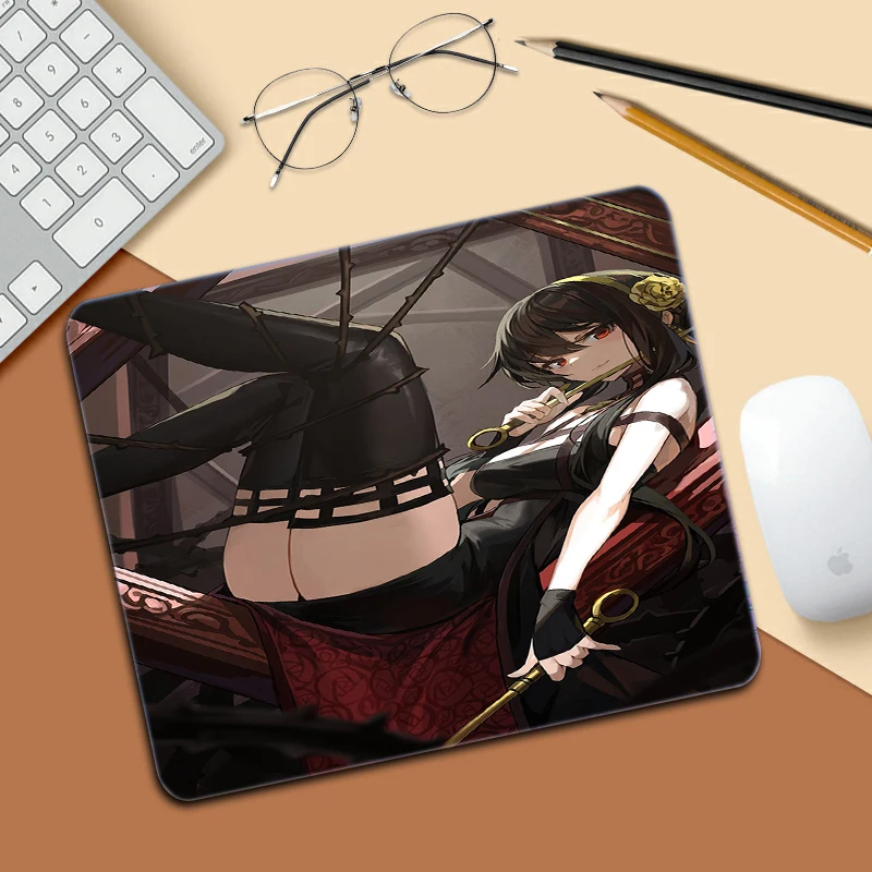 

Small Mouse Pad Cute Kawaii Cartoon Spy X Family PC Accessories Anime Rug Soft Pad Deskmat Cute Gamer Mouse Mats Computer