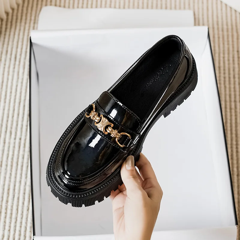 2023 Spring New Women's Loafers Thick Sole Thick Heel Round Toe British Style Small Leather Shoes Large Size Women's Shoes