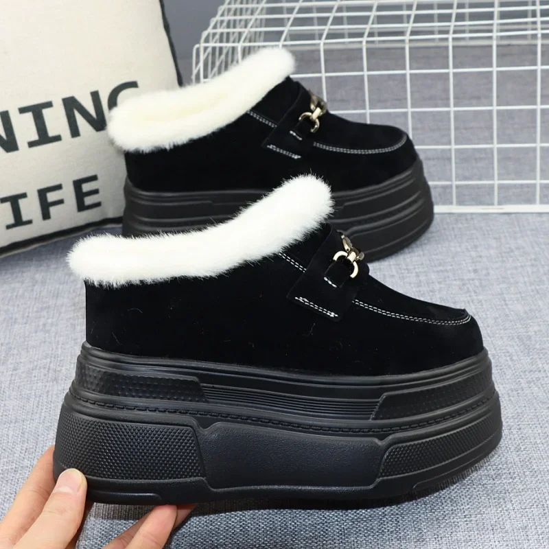 Женские зимние кроссовки без шнуровки на очень высоком каблуке 10 см