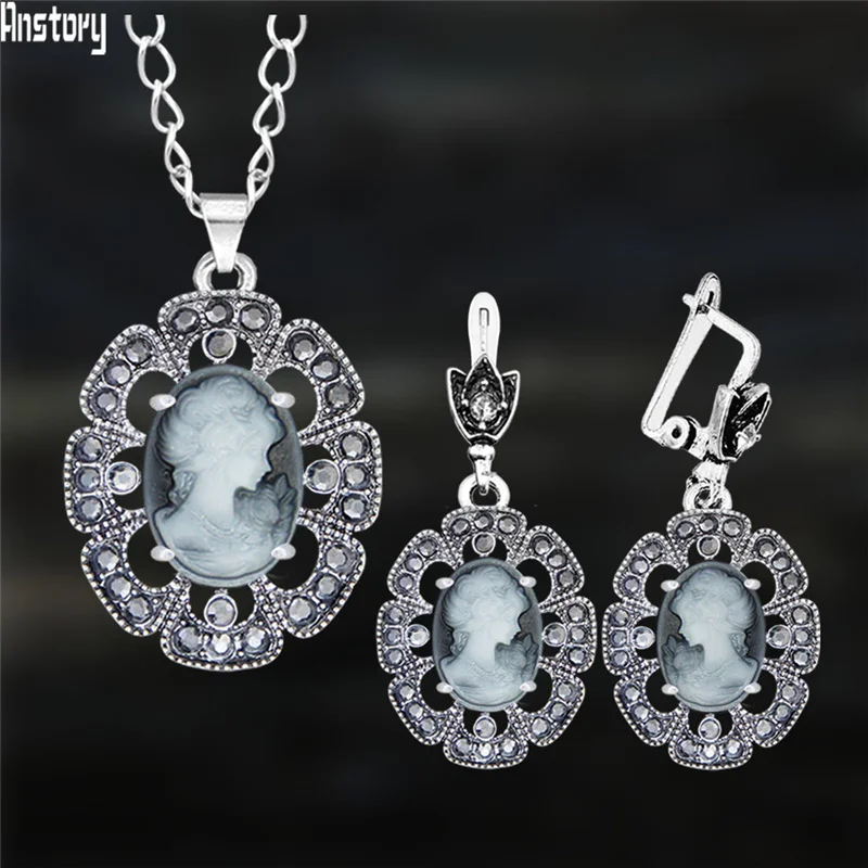 

Vintage Plumflower Pendant Lady Queen Cameo Necklace Earrings Sets For Women Antique Silver Plated Rhinestone Cameo Jewelry Set