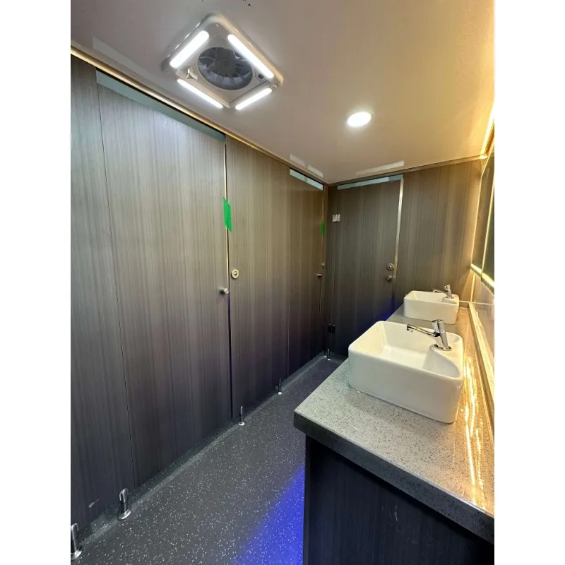 Роскошный коммерческий уличный портативный самоочищающийся мобильный душ и